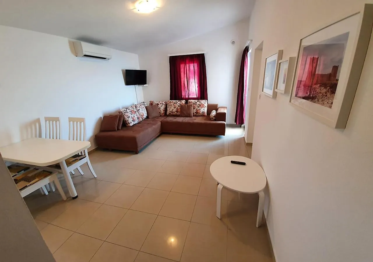 Villa Ivanovic Vir
