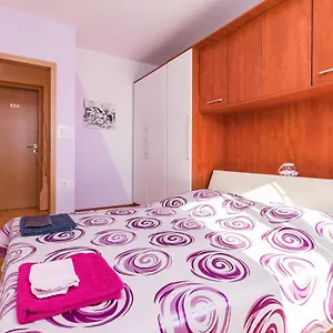 apartment-valentina-banjole.in-istria.net/