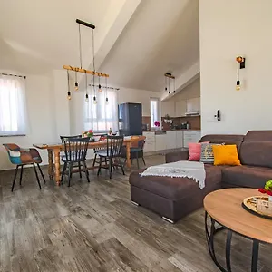 Apartment Olea, Vir