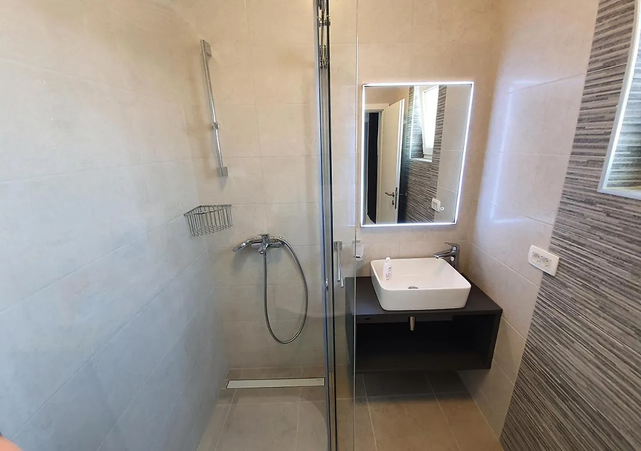 Apartment Villa Ivanovic Vir Croatia